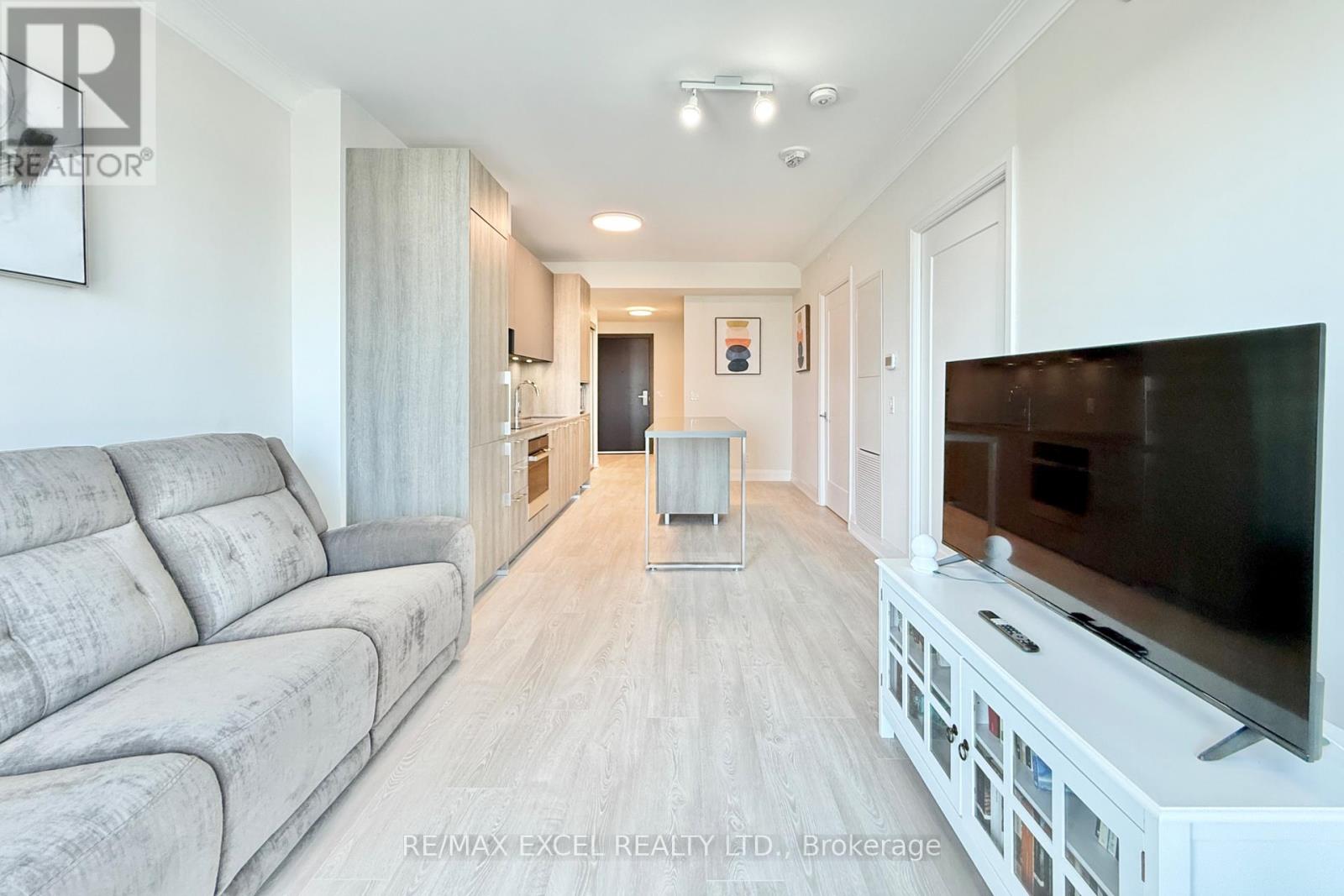 1801 - 18 Water Walk Drive, Markham, Ontario  L3R 6L5 - Photo 11 - N13138544