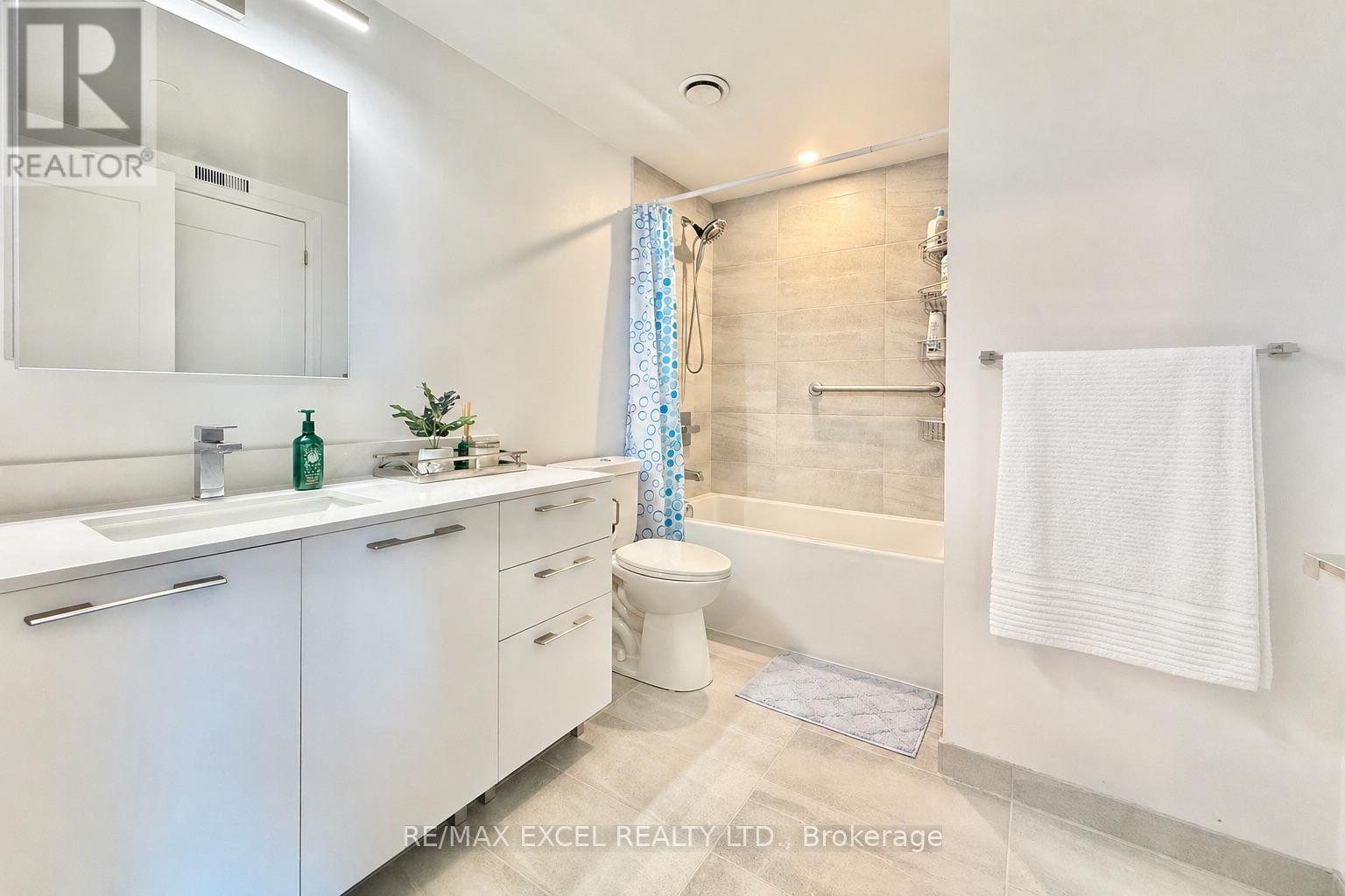 1801 - 18 Water Walk Drive, Markham, Ontario  L3R 6L5 - Photo 14 - N13138544