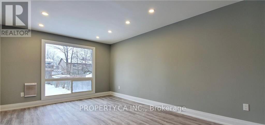 43 Barrett Crescent, Barrie (Letitia Heights), Ontario  L4N 5A4 - Photo 5 - S13138590
