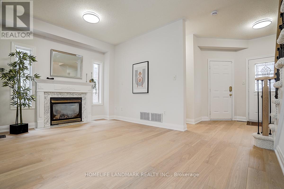 20 Joseph Crescent, Barrie (Painswick South), Ontario  L4N 0X9 - Photo 12 - S13138596