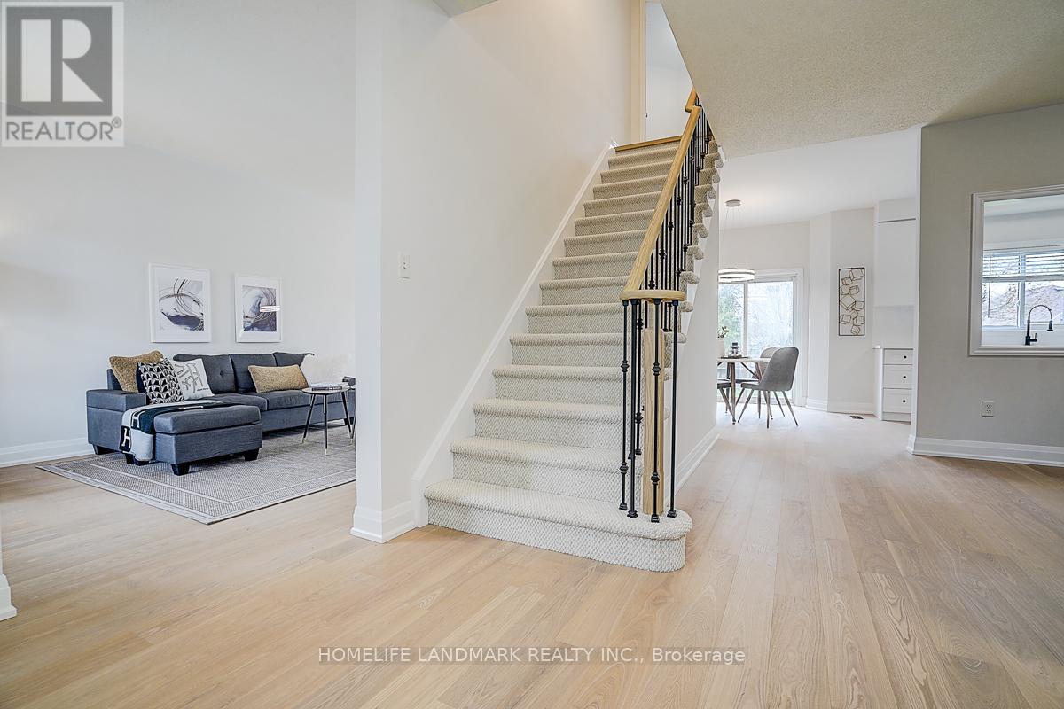 20 Joseph Crescent, Barrie (Painswick South), Ontario  L4N 0X9 - Photo 3 - S13138596