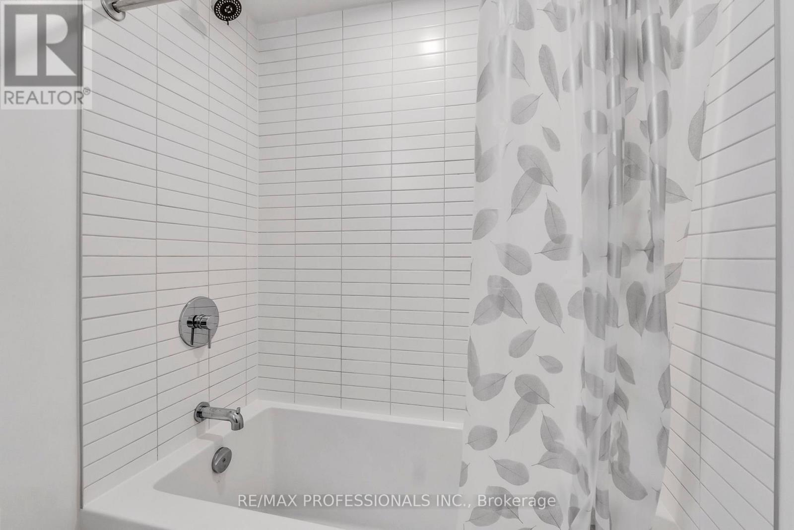 404 - 86 Dundas Street E, Mississauga, Ontario  L5A 0B1 - Photo 15 - W13138550