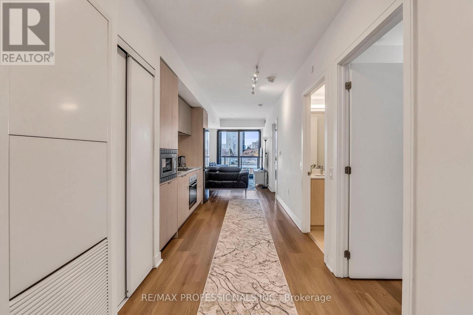 404 - 86 Dundas Street E, Mississauga, Ontario  L5A 0B1 - Photo 3 - W13138550