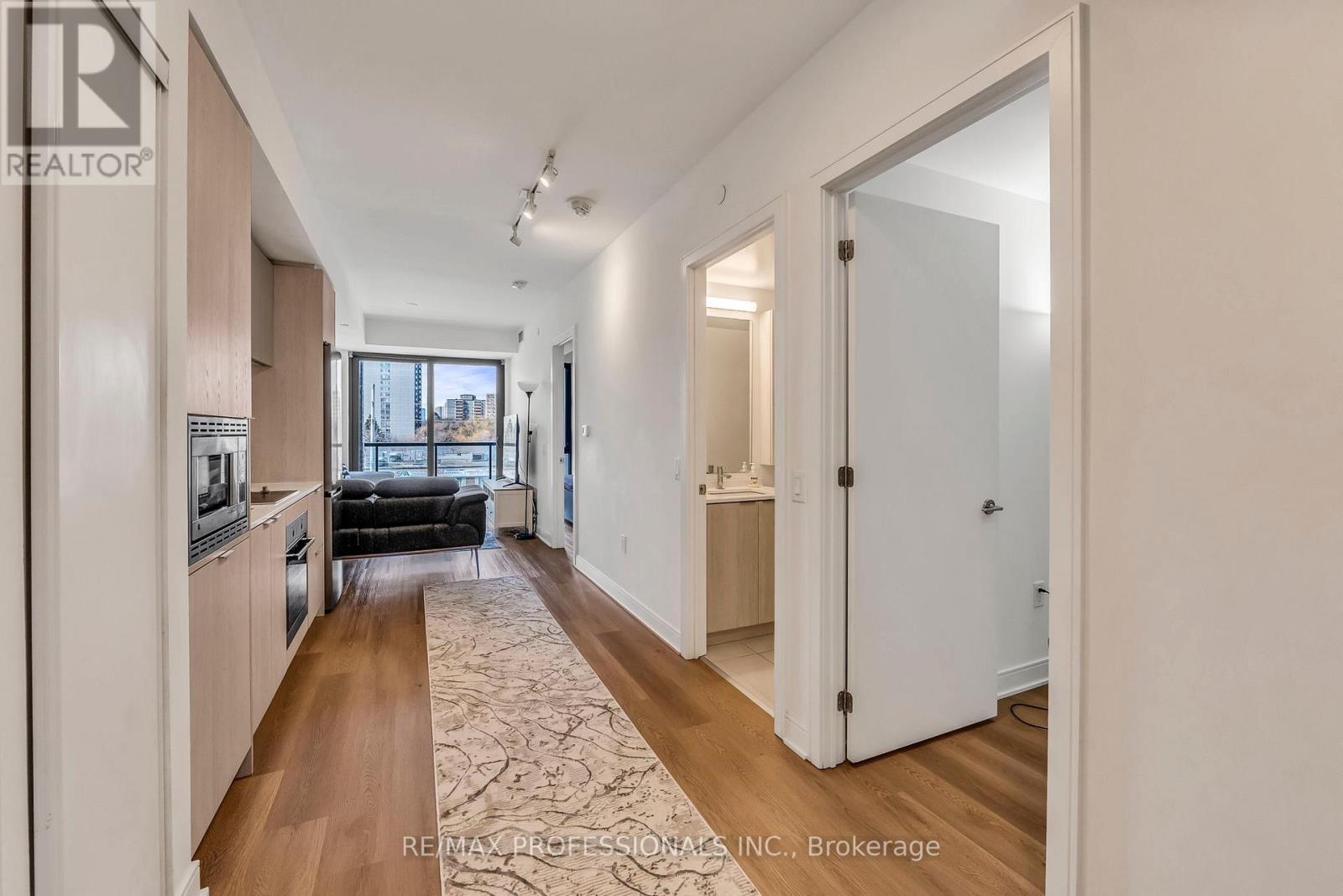 404 - 86 Dundas Street E, Mississauga, Ontario  L5A 0B1 - Photo 4 - W13138550