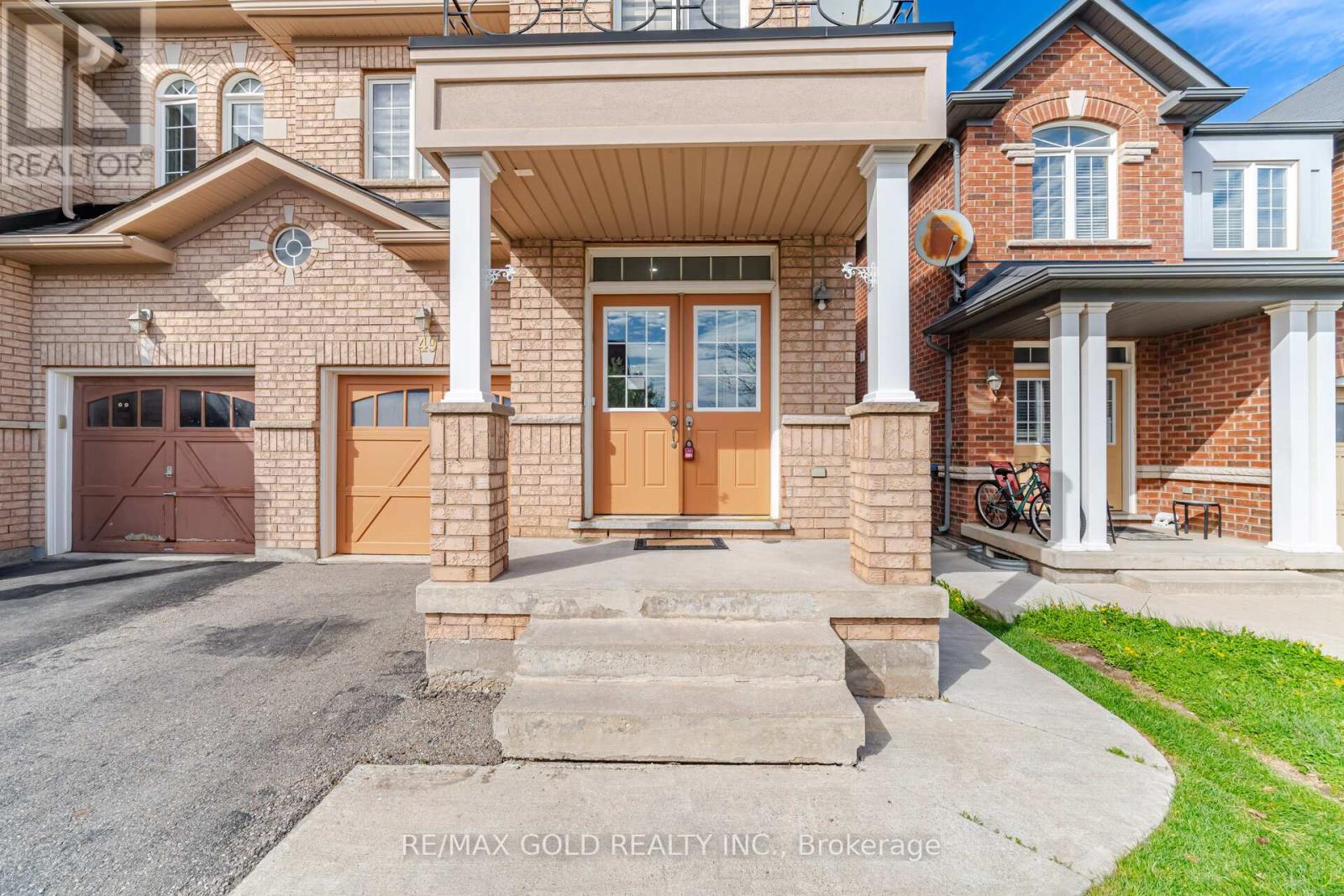 49 Interlude Drive, Brampton, Ontario  L6X 3B1 - Photo 3 - W13138582