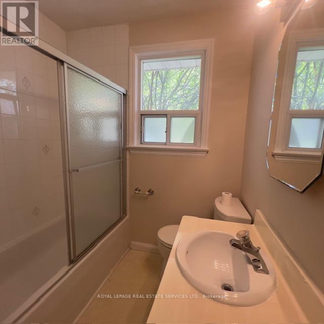 606 Pinegrove Road S, Oakville, Ontario  L6K 2C6 - Photo 18 - W13138614
