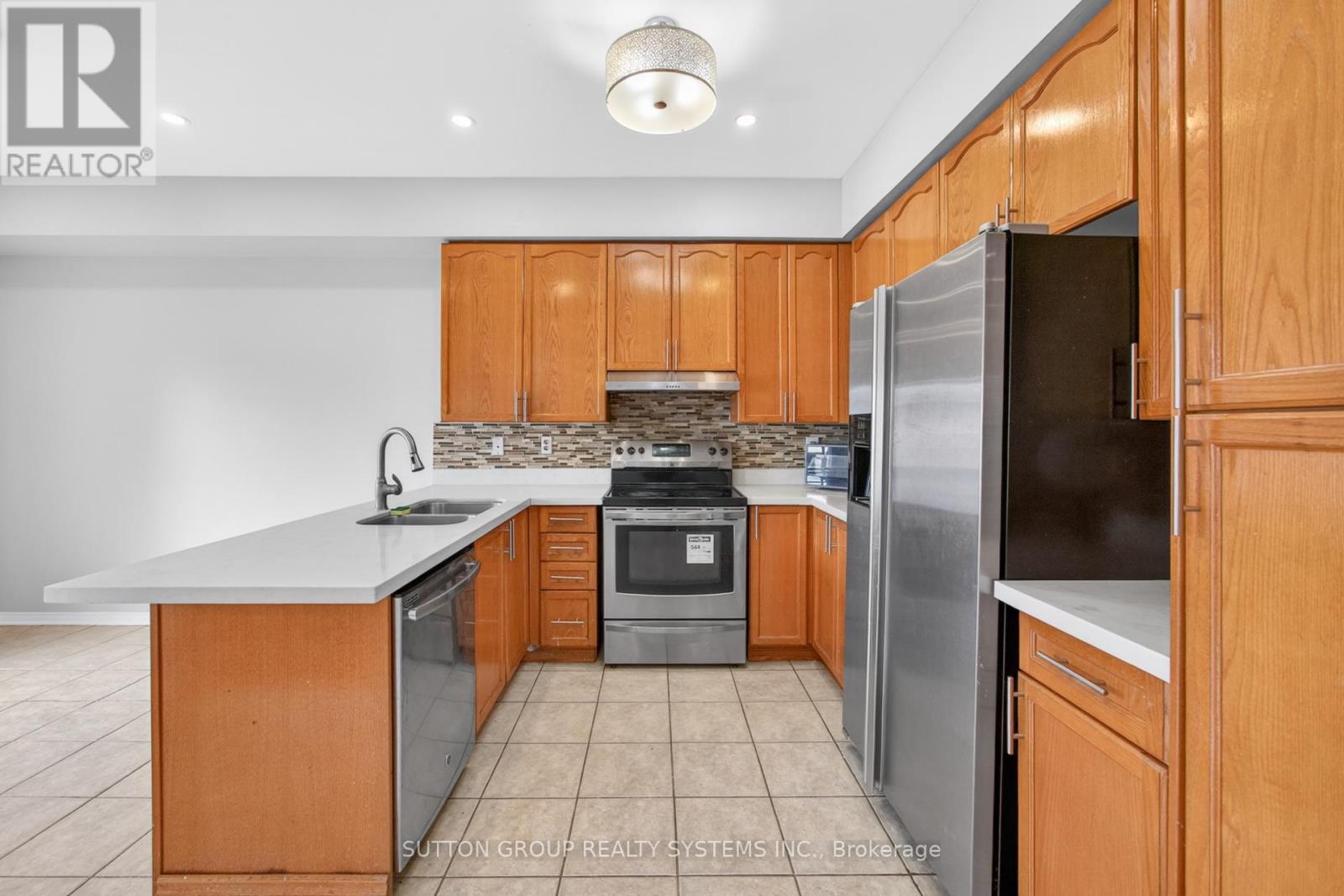 6556 Opera Glass Crescent S, Mississauga, Ontario  L5W 1S1 - Photo 15 - W13138616