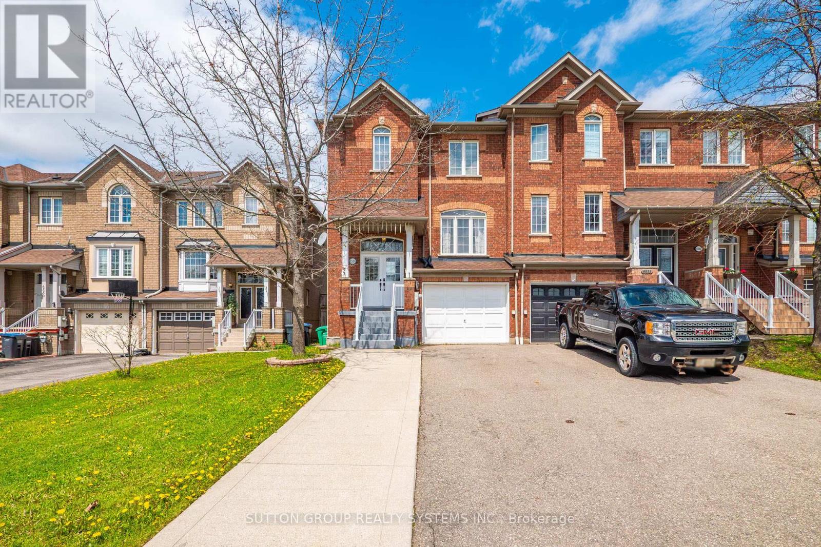 6556 Opera Glass Crescent S, Mississauga, Ontario  L5W 1S1 - Photo 2 - W13138616