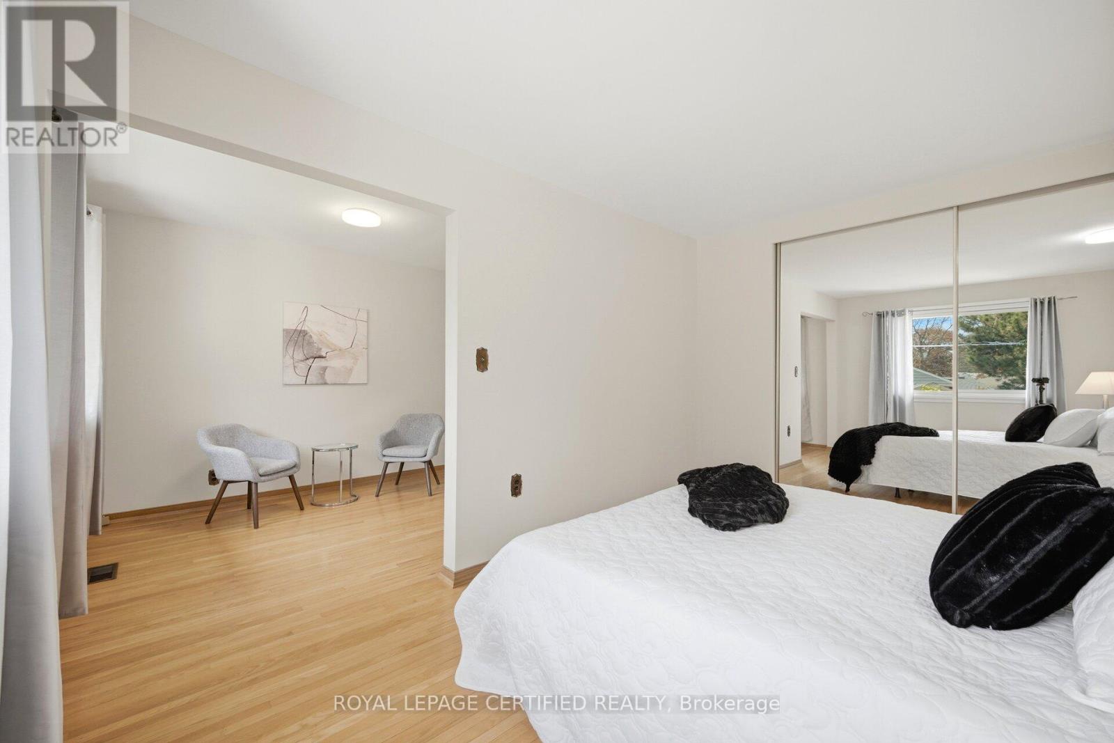 34 Warbeck Place, Toronto, Ontario  M9R 3C3 - Photo 18 - W13138628