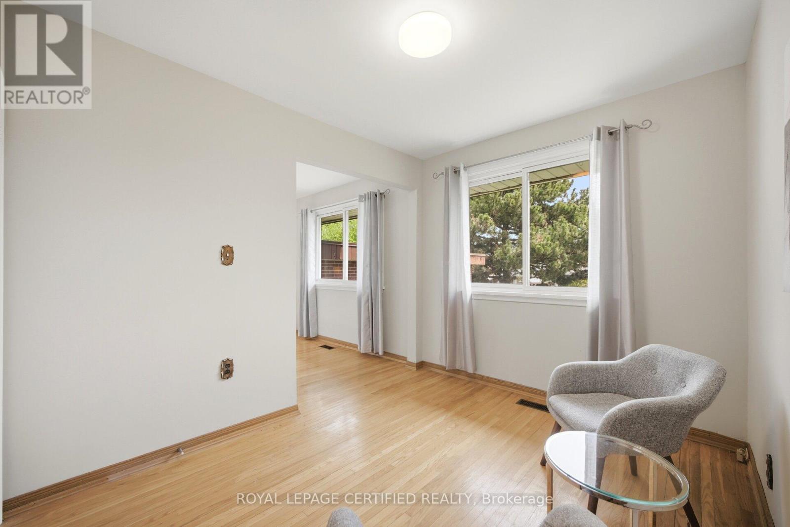 34 Warbeck Place, Toronto, Ontario  M9R 3C3 - Photo 19 - W13138628