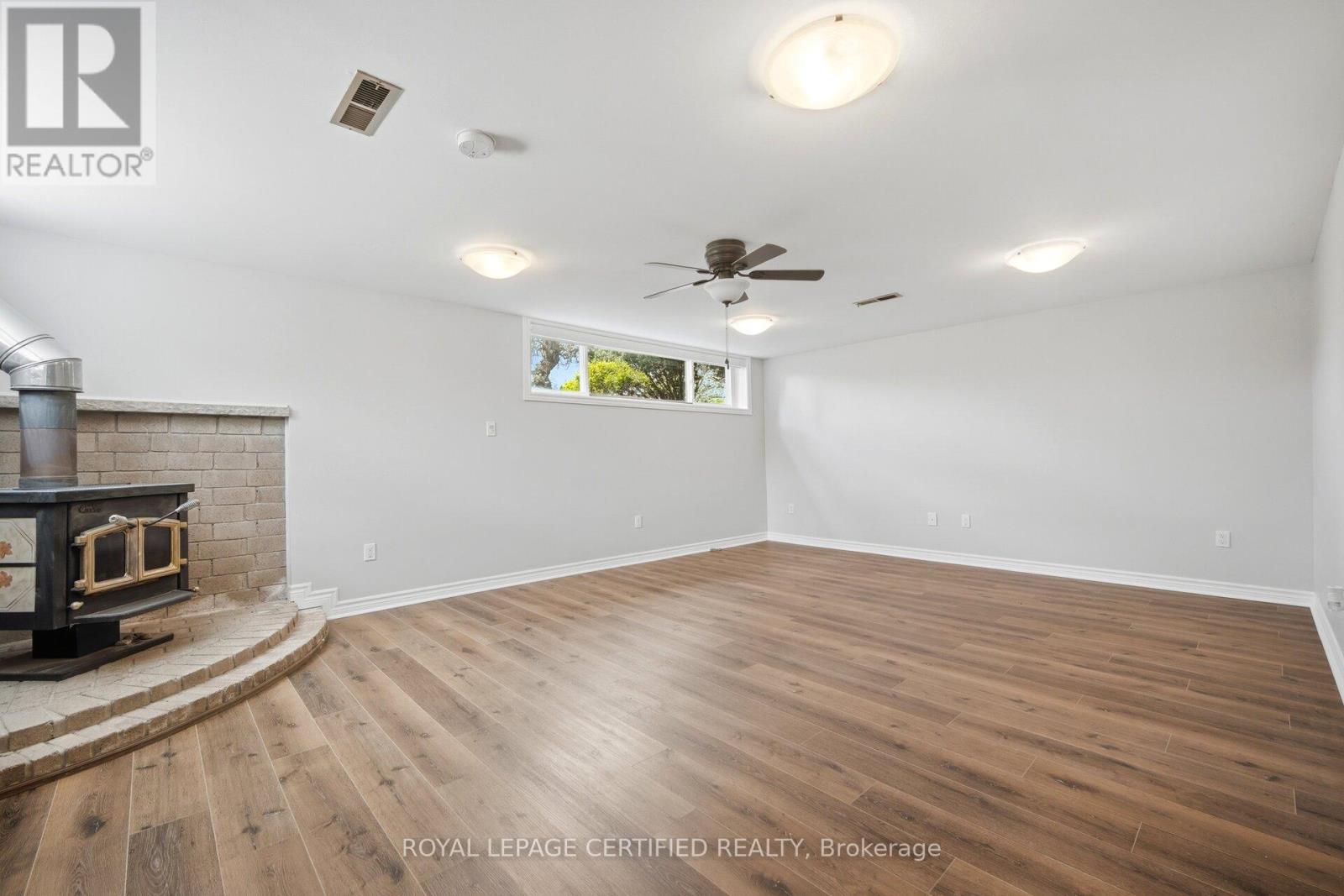 34 Warbeck Place, Toronto, Ontario  M9R 3C3 - Photo 27 - W13138628