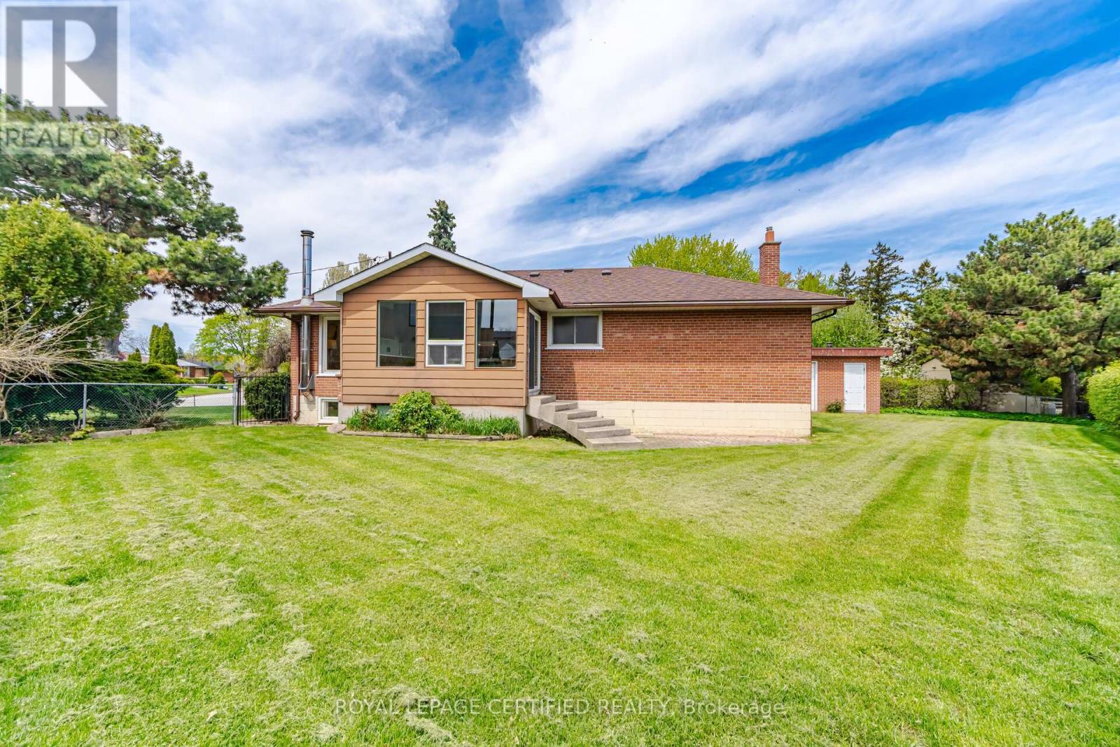 34 Warbeck Place, Toronto, Ontario  M9R 3C3 - Photo 39 - W13138628