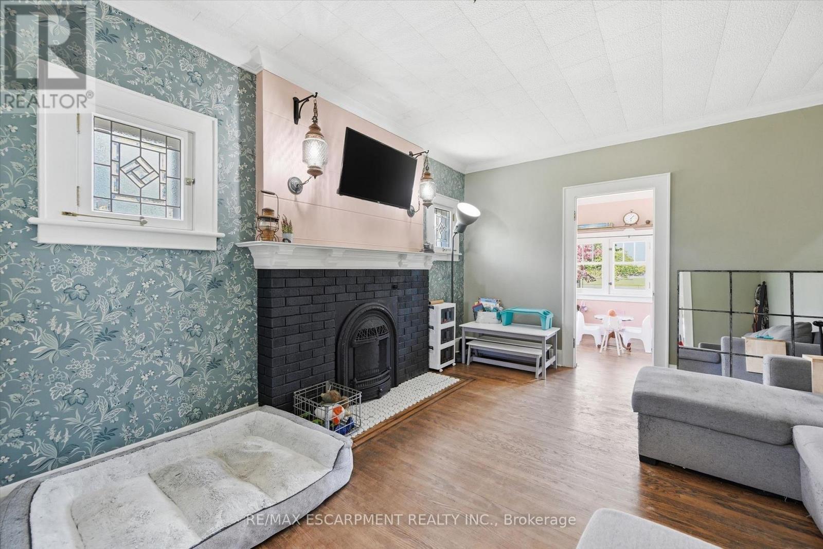 392 Queenston Street, St. Catharines, Ontario  L2P 2X9 - Photo 9 - X13138566