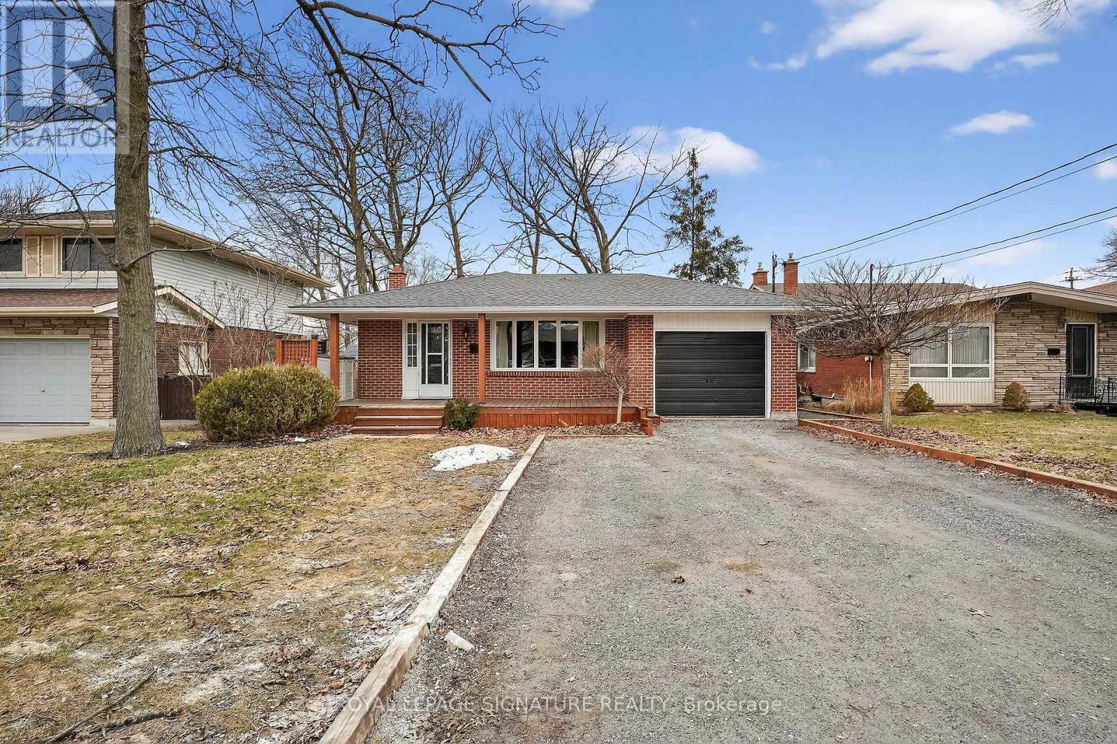 55 BURNESS DRIVE, St. Catharines, Ontario