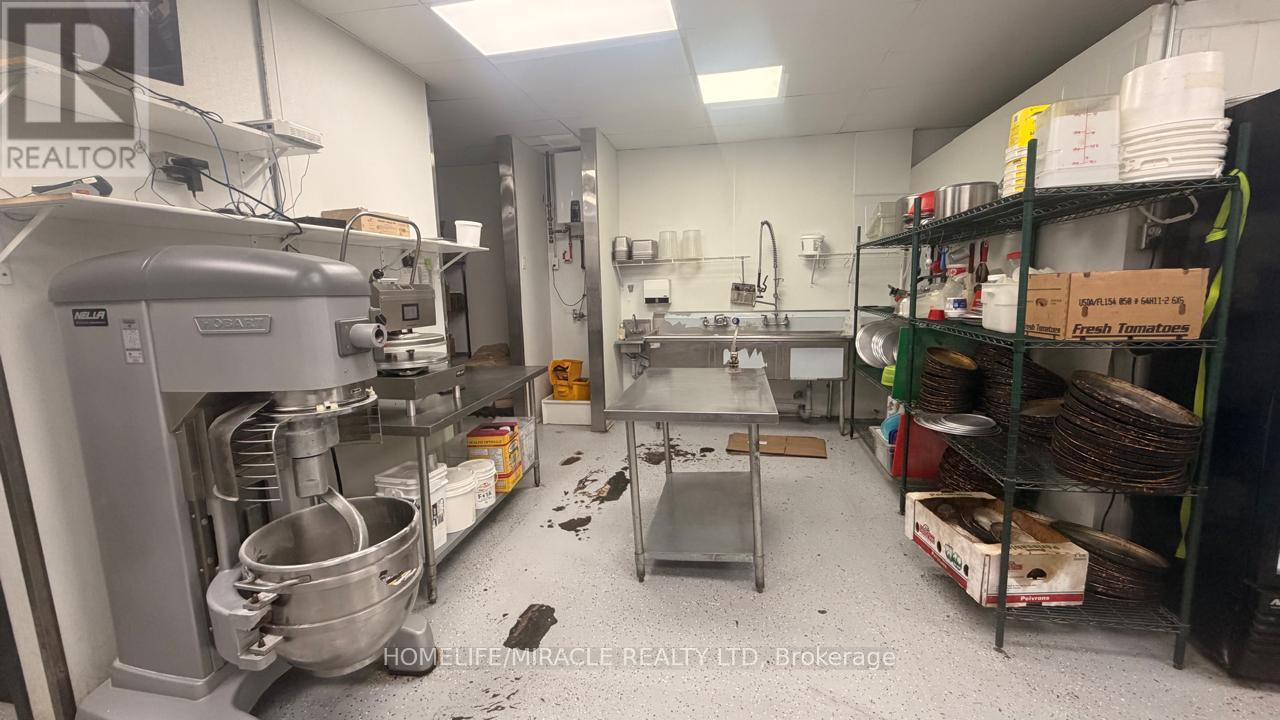 2 - 206 King George Road, Brantford, Ontario  N3R 5L3 - Photo 18 - X13138622