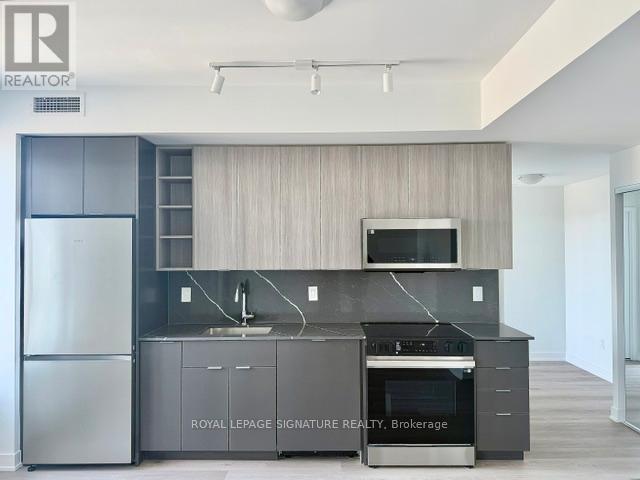 1202 - 2075 Lakeshore Road, Burlington, Ontario  L7R 0H3 - Photo 2 - W13126424