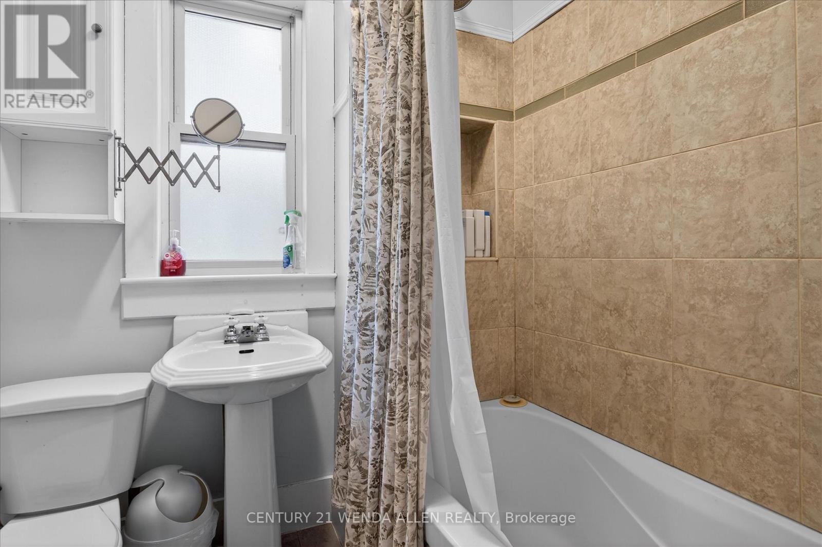 276 Mcgill Street, Peterborough, Ontario  K9J 1W5 - Photo 12 - X12857640