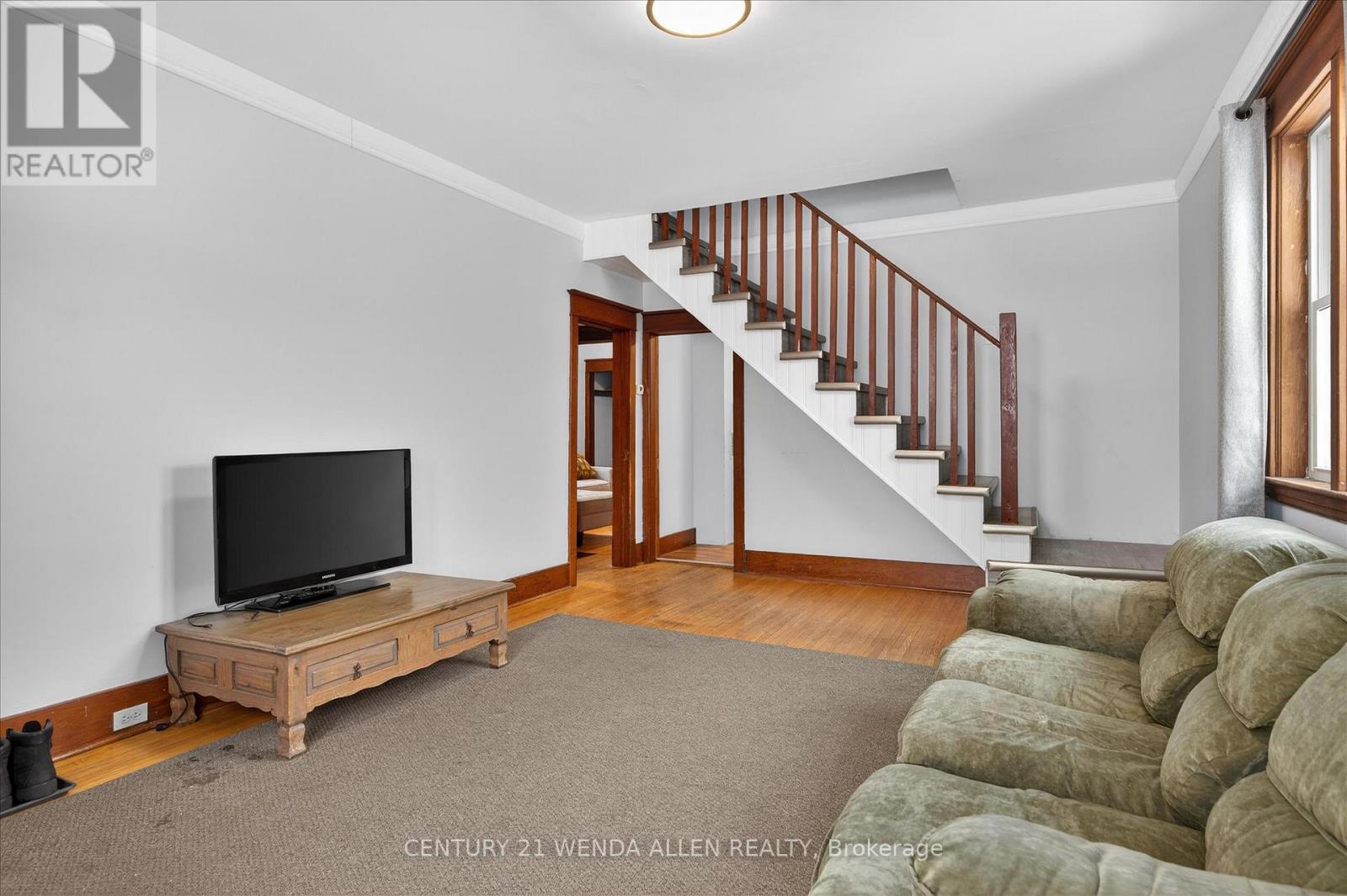 276 Mcgill Street, Peterborough, Ontario  K9J 1W5 - Photo 3 - X12857640