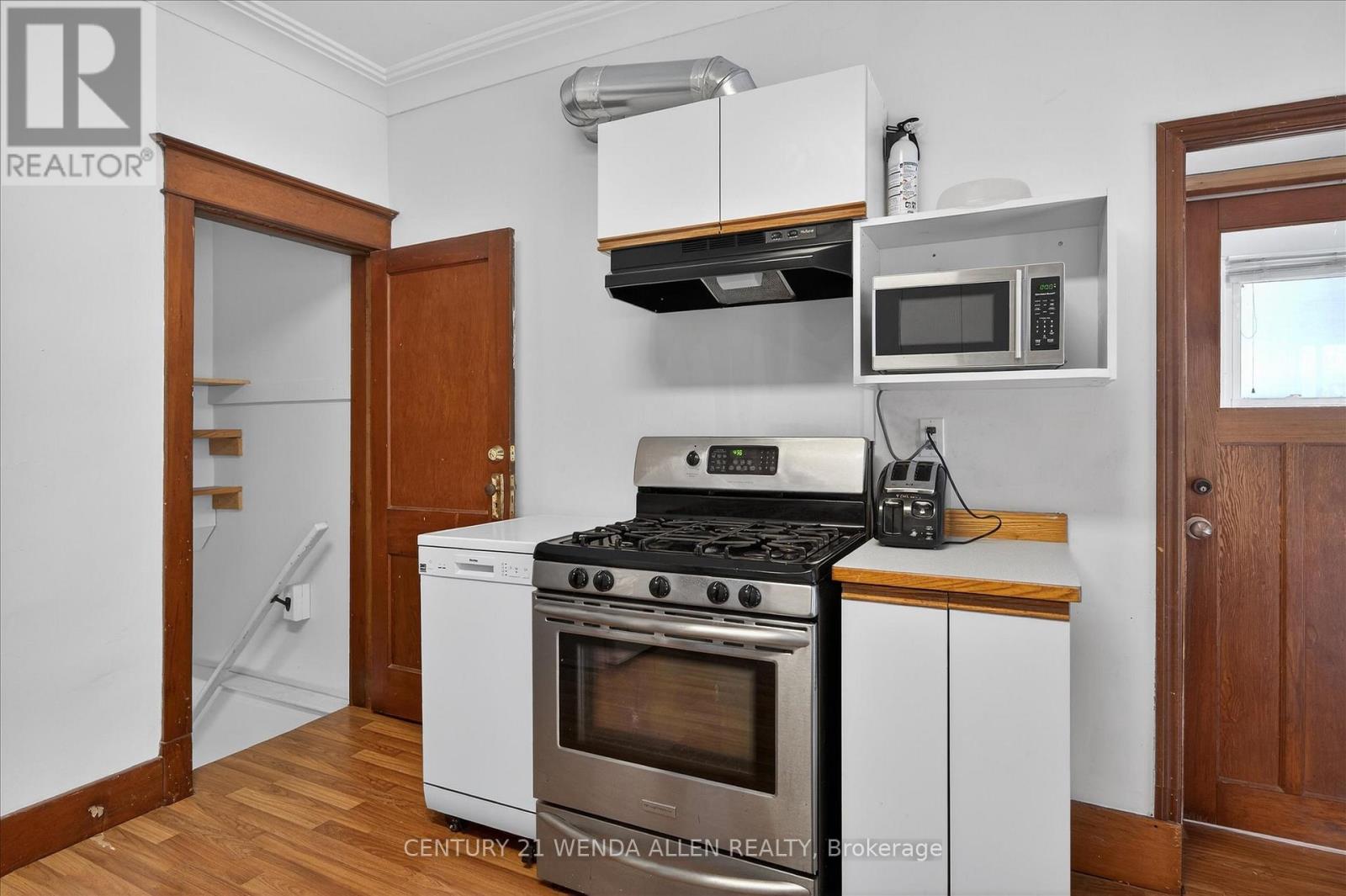 276 Mcgill Street, Peterborough, Ontario  K9J 1W5 - Photo 8 - X12857640