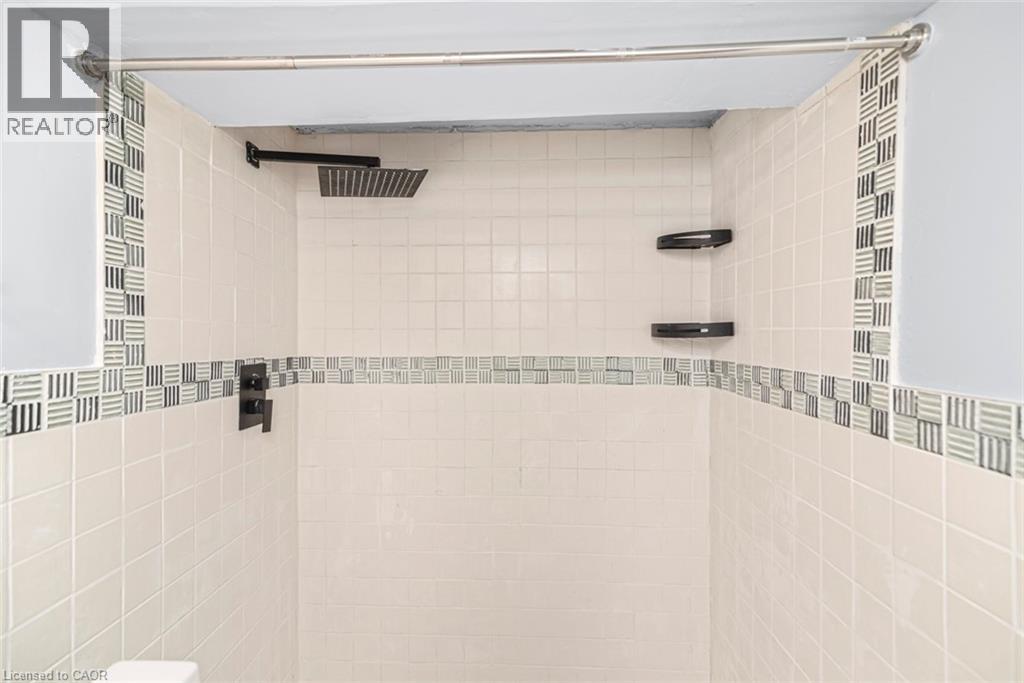 112 Nash Road S, Hamilton, Ontario  L8K 4J7 - Photo 8 - 40827549