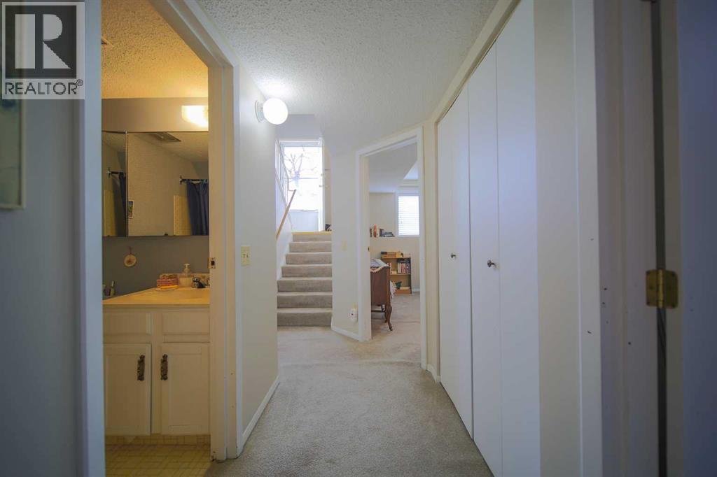 3004 25 Avenue SW, Calgary, Alberta  T3E 0K4 - Photo 19 - A2308879