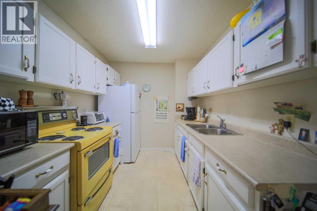 3004 25 Avenue SW, Calgary, Alberta  T3E 0K4 - Photo 13 - A2308879