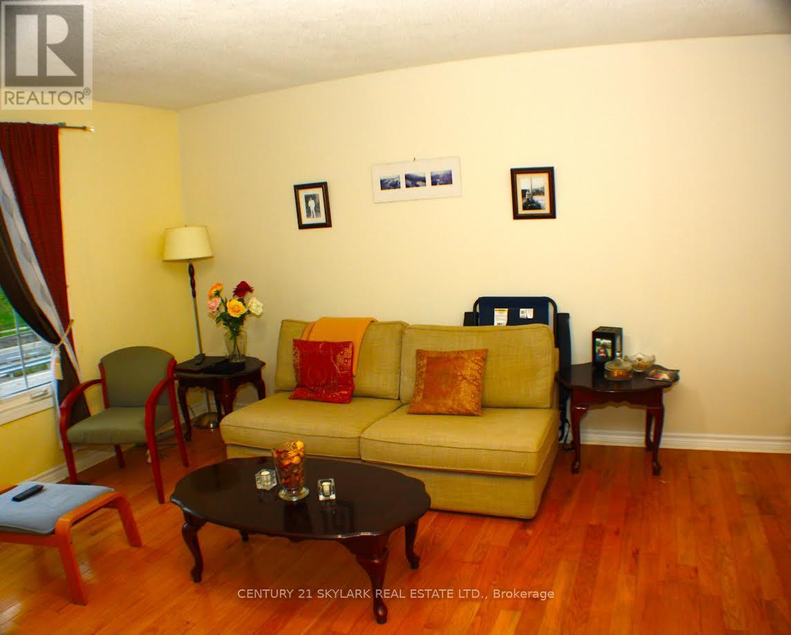 173 Lech Walesa Drive, Mississauga, Ontario  L5B 3H1 - Photo 14 - W13117136