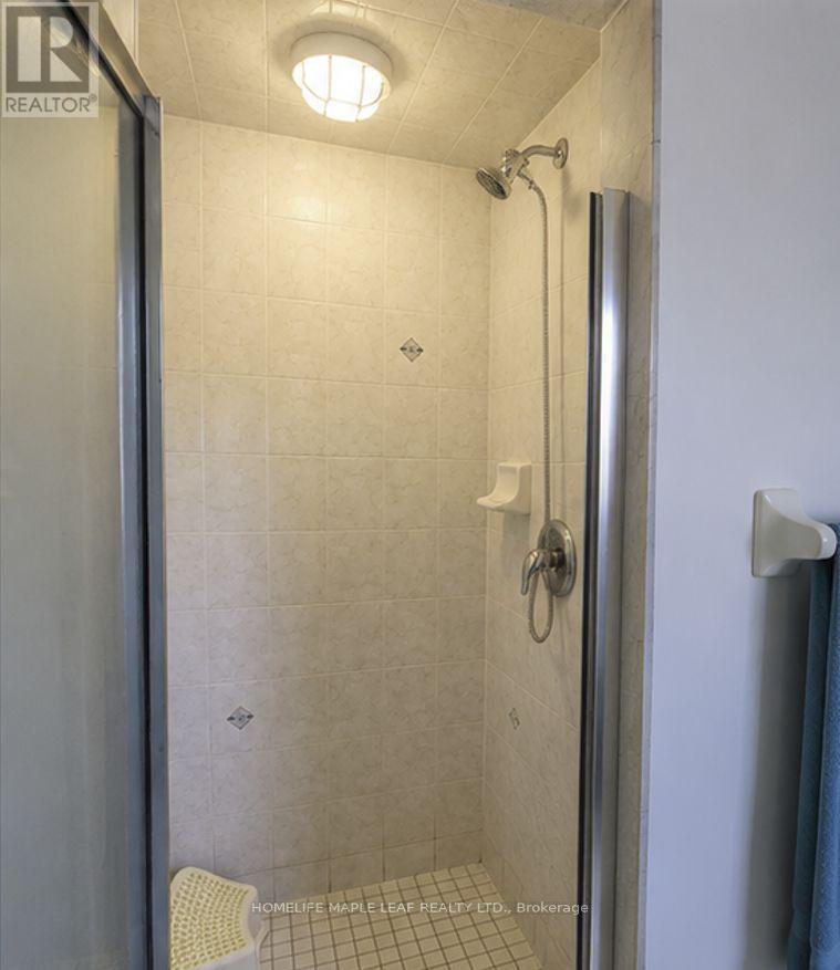 19 Vanwood Crescent, Brampton, Ontario  L6P 2X4 - Photo 20 - W13116938