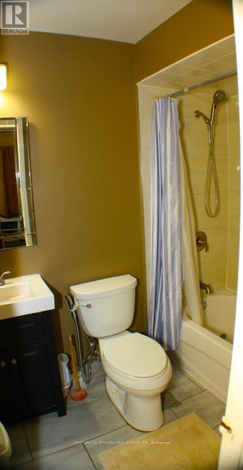 173 Lech Walesa Drive, Mississauga, Ontario  L5B 3H1 - Photo 13 - W13117136