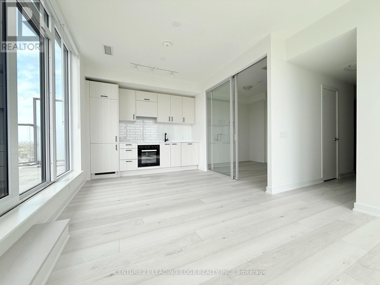 2410 - 5 Quarrington Lane, Toronto, Ontario  M3C 0S5 - Photo 2 - C13138648