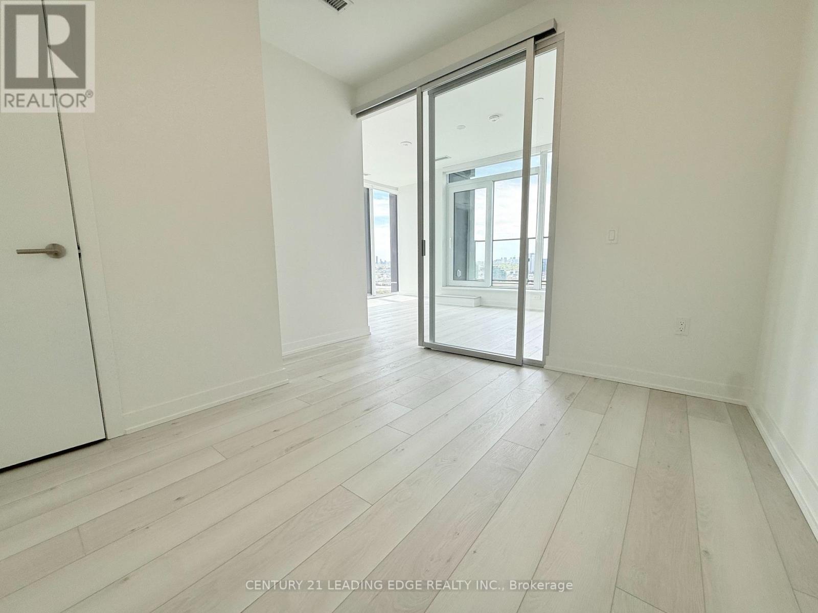 2410 - 5 Quarrington Lane, Toronto, Ontario  M3C 0S5 - Photo 5 - C13138648