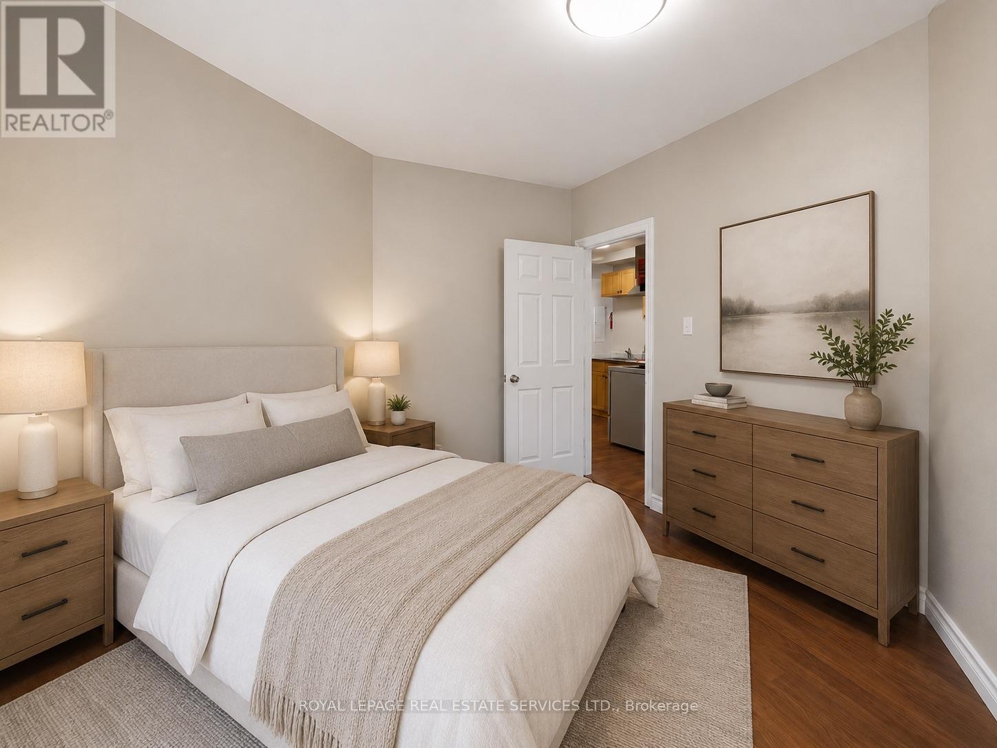 Main Floor - 186 Spadina Road, Toronto, Ontario  M5R 2T8 - Photo 14 - C13138658