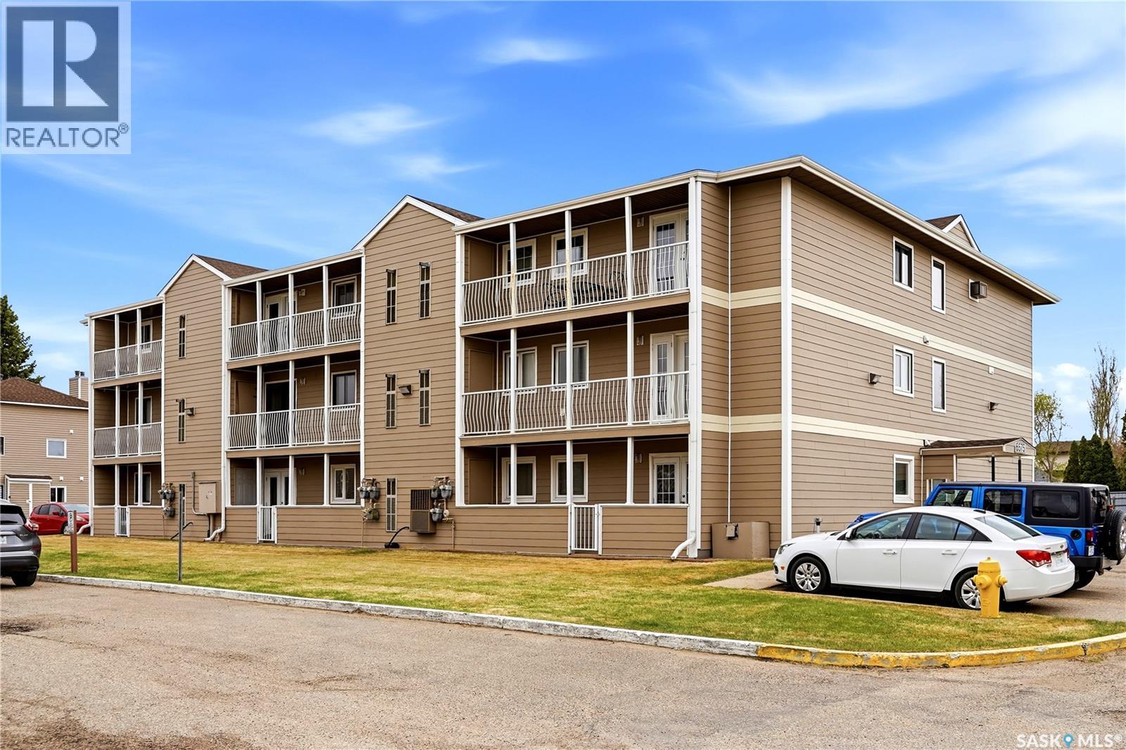 10 6575 ROCHDALE BOULEVARD, Regina, Saskatchewan