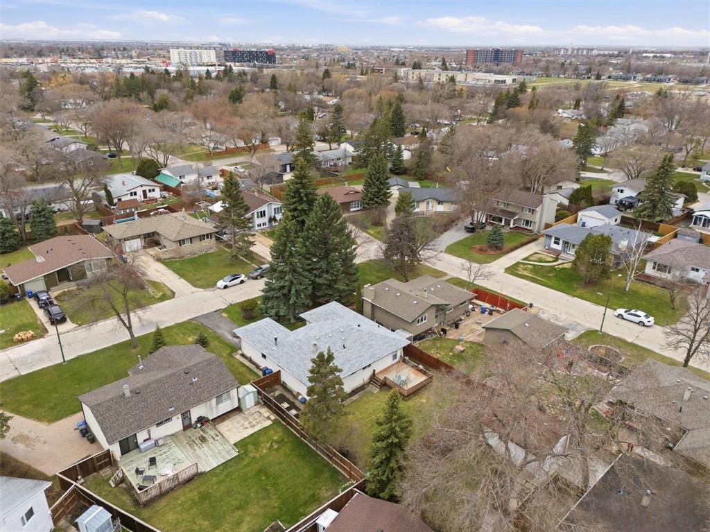 66 Wadham Bay, Winnipeg, Manitoba R3T 3K3 - Photo 31 - 202610737