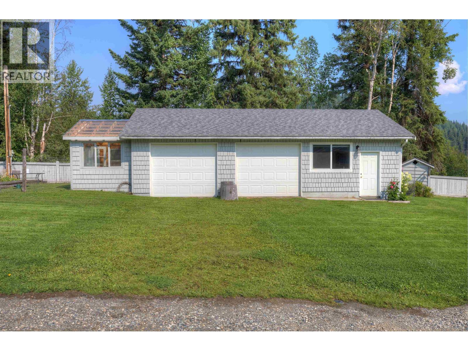 6416 Horsefly Landing Road, Horsefly, British Columbia  V0L 1L0 - Photo 32 - R3124527