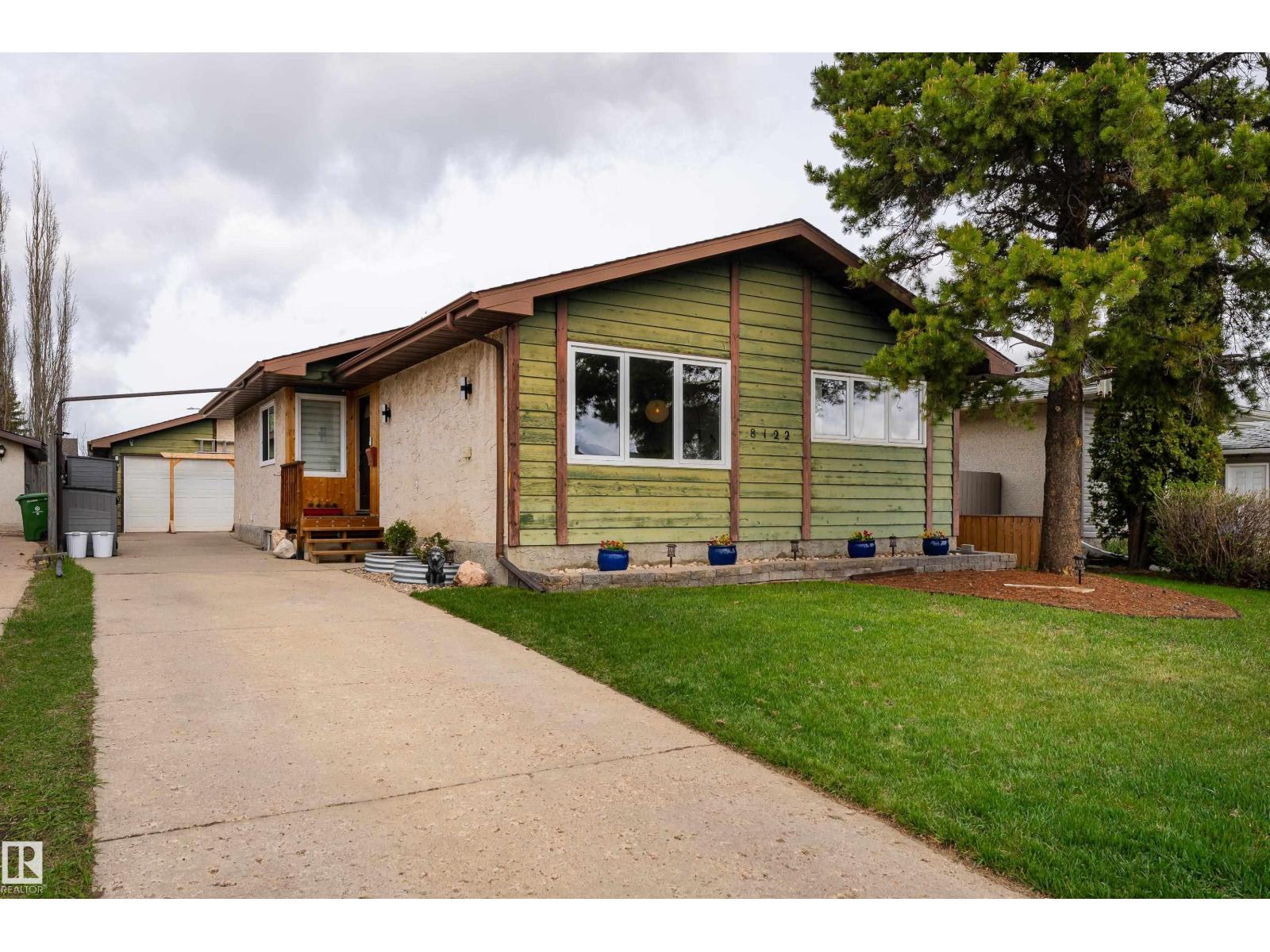 8122 92A AV, fort saskatchewan, Alberta