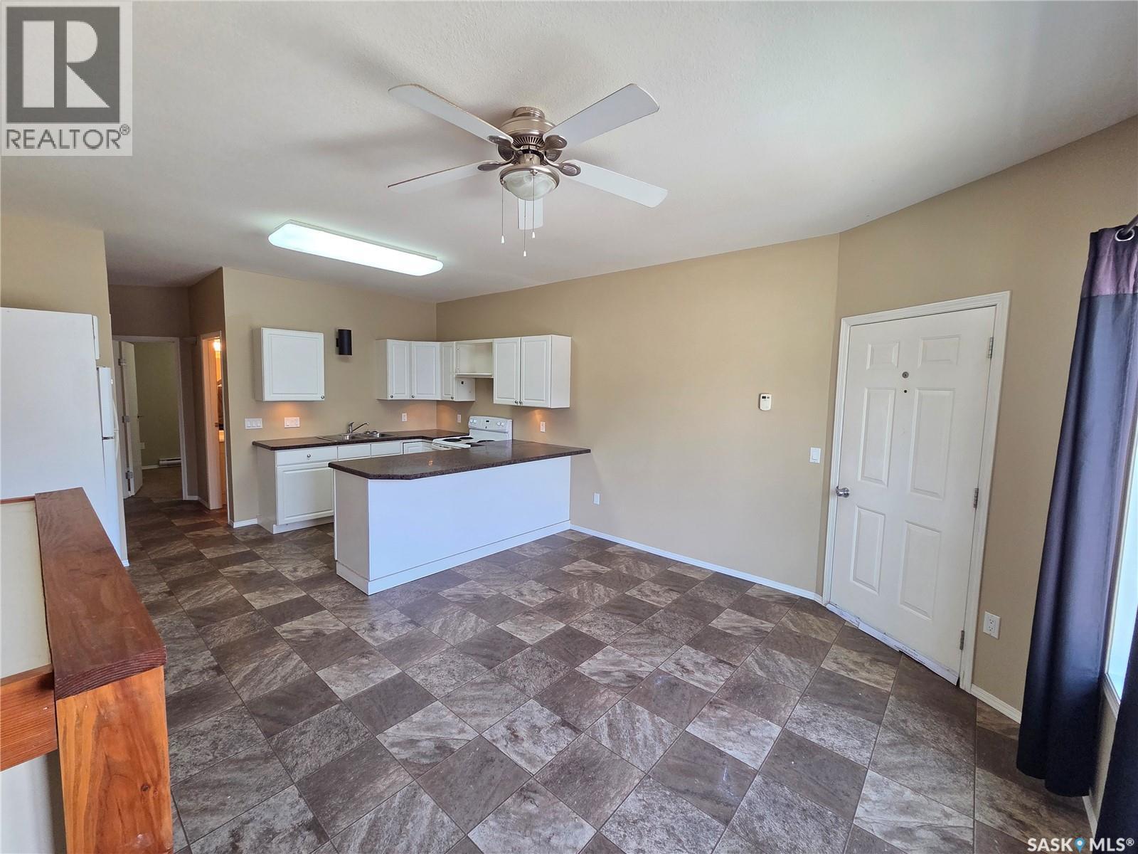 105 Main Street, Wawota, Saskatchewan  S0G 5A0 - Photo 7 - SK036214