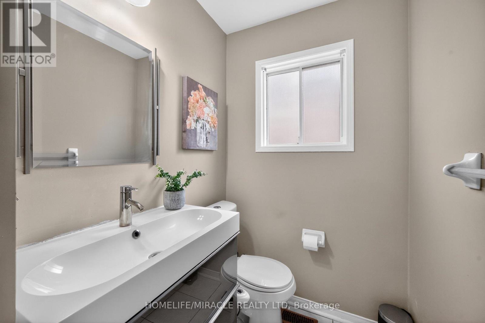 5342 Crane Court, Mississauga, Ontario  L5V 2C4 - Photo 21 - W13138660