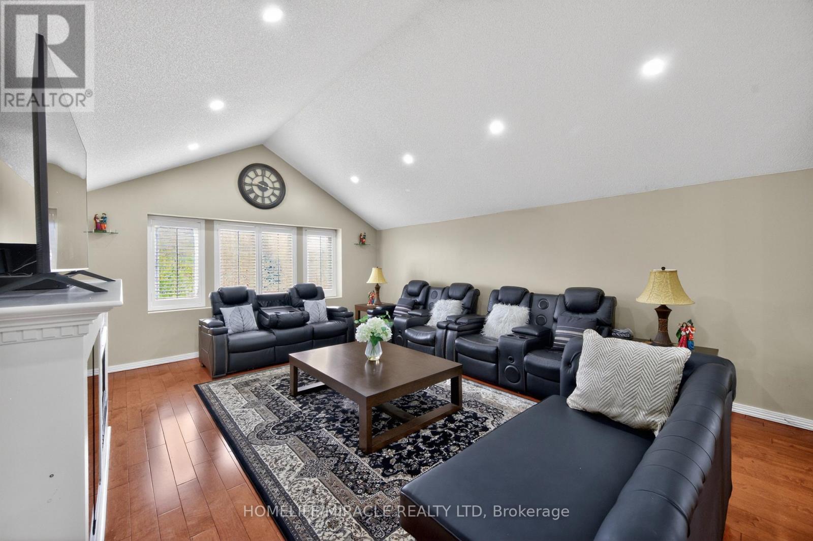 5342 Crane Court, Mississauga, Ontario  L5V 2C4 - Photo 26 - W13138660