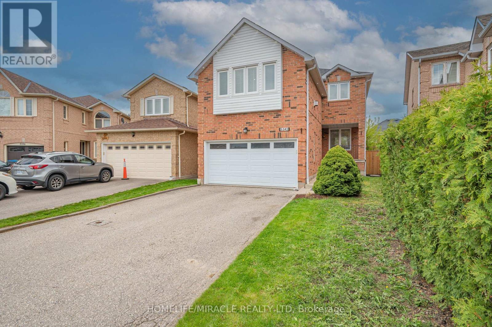 5342 Crane Court, Mississauga, Ontario  L5V 2C4 - Photo 4 - W13138660