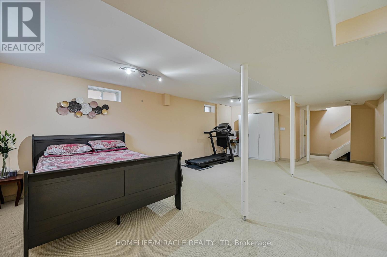 5342 Crane Court, Mississauga, Ontario  L5V 2C4 - Photo 40 - W13138660
