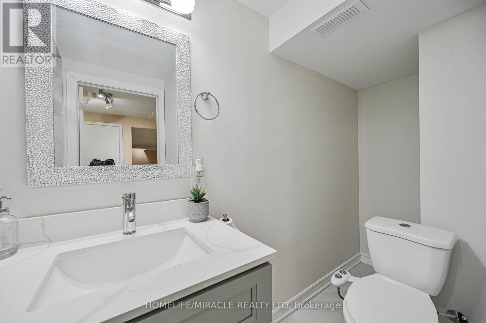 5342 Crane Court, Mississauga, Ontario  L5V 2C4 - Photo 43 - W13138660