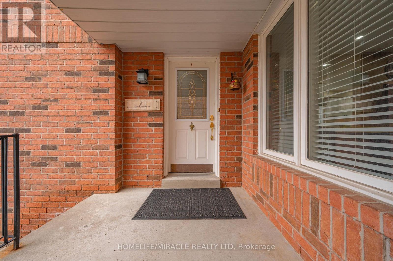 5342 Crane Court, Mississauga, Ontario  L5V 2C4 - Photo 6 - W13138660