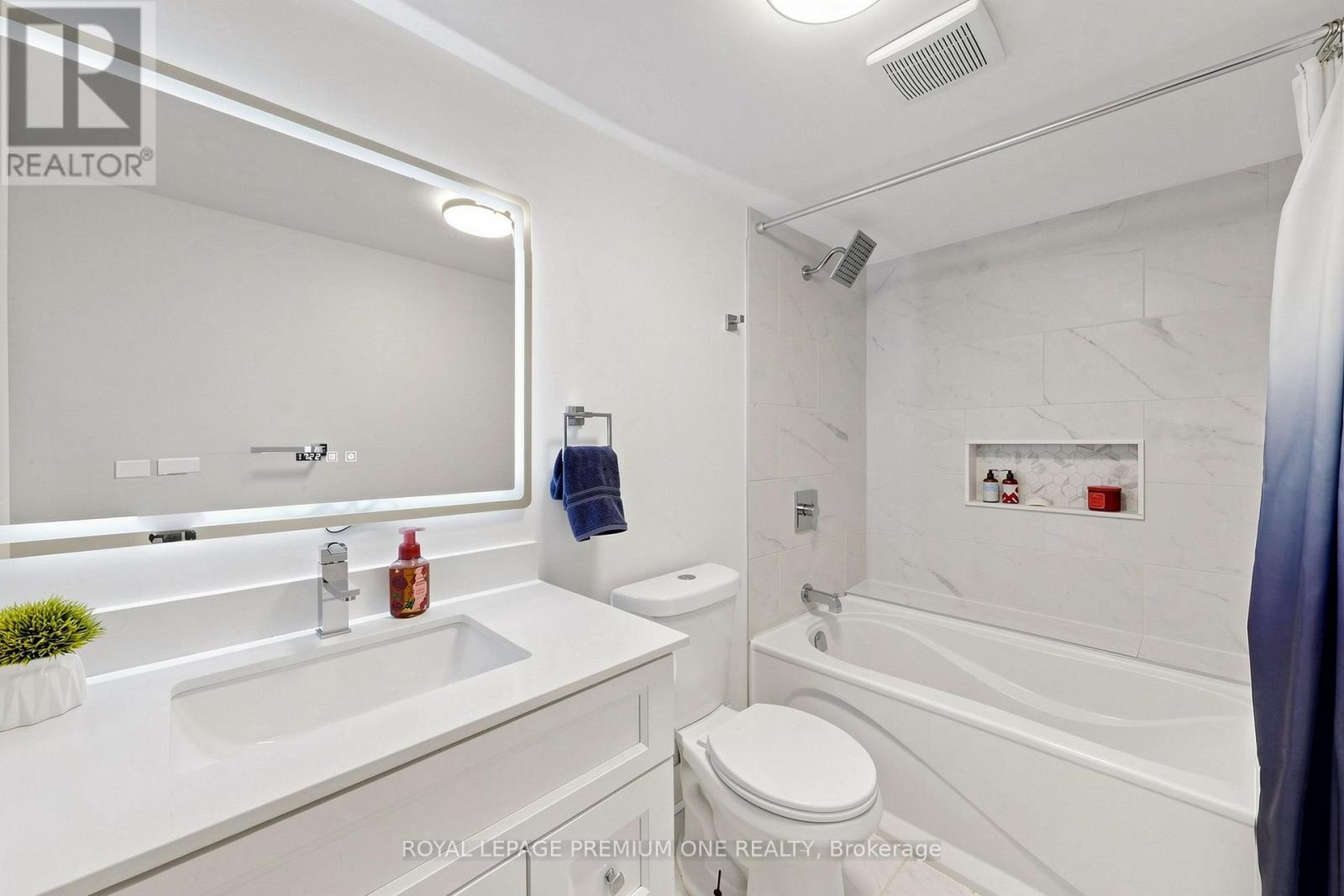 72 Thornton Avenue, Bradford West Gwillimbury, Ontario  L3Z 1N4 - Photo 23 - N13133118