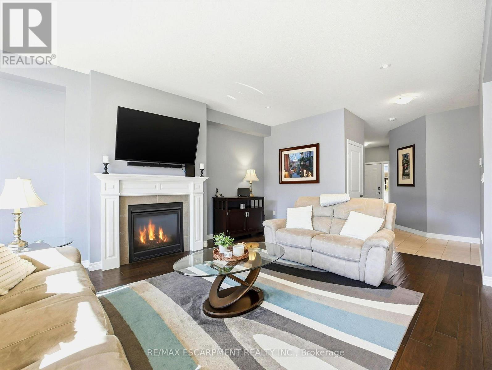 63 Festival Way, Hamilton, Ontario  L0R 1C0 - Photo 6 - X12878278