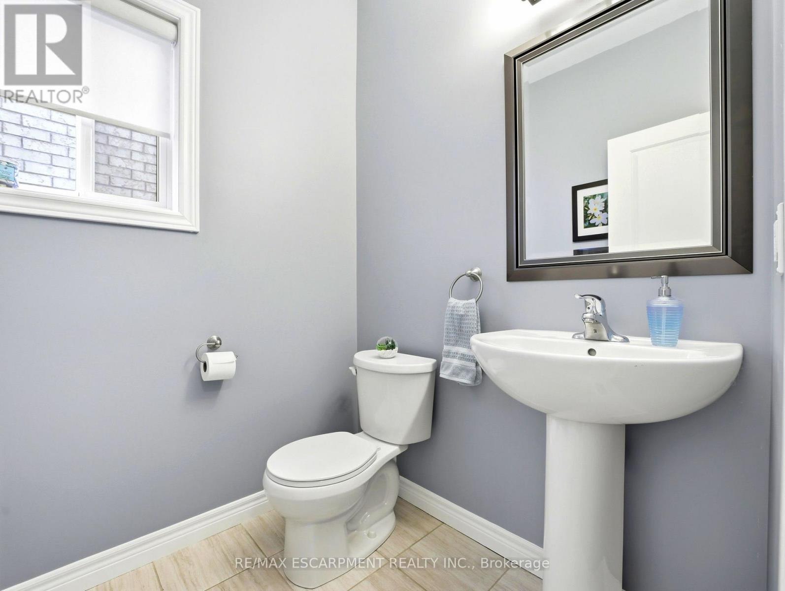63 Festival Way, Hamilton, Ontario  L0R 1C0 - Photo 15 - X12878278