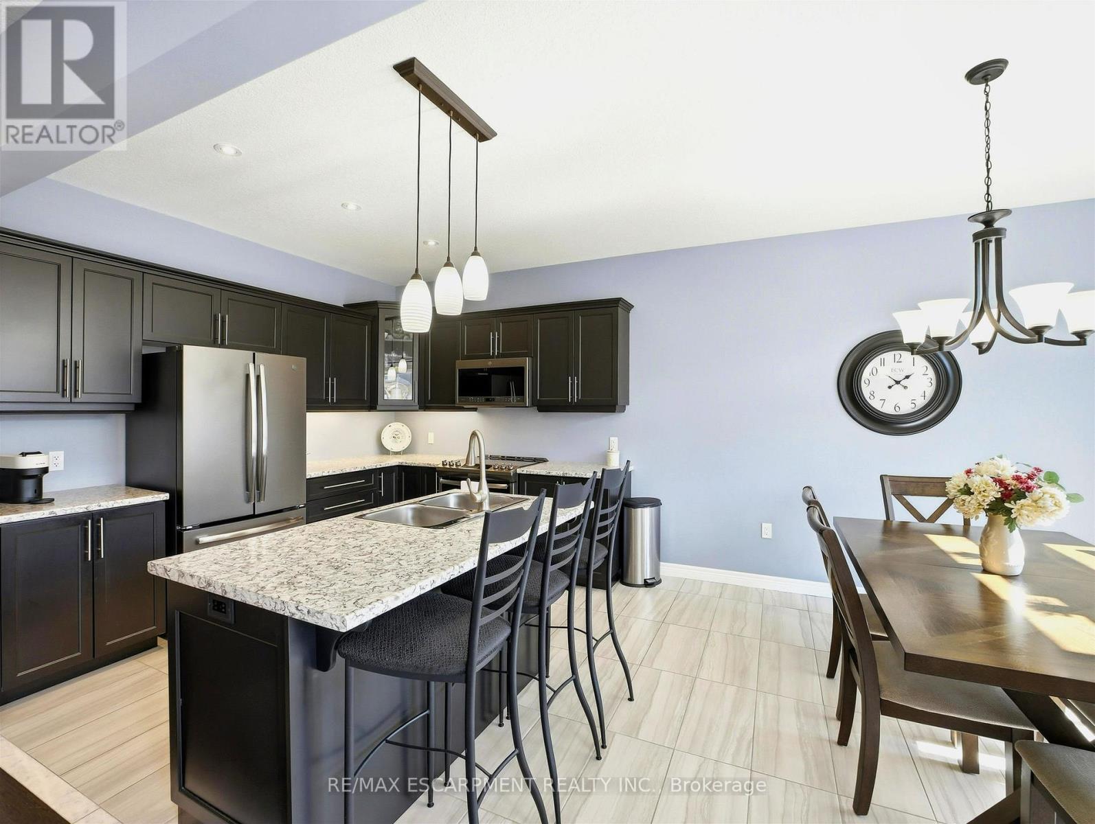 63 Festival Way, Hamilton, Ontario  L0R 1C0 - Photo 9 - X12878278