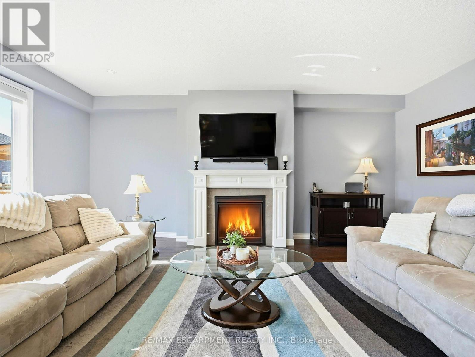 63 Festival Way, Hamilton, Ontario  L0R 1C0 - Photo 5 - X12878278