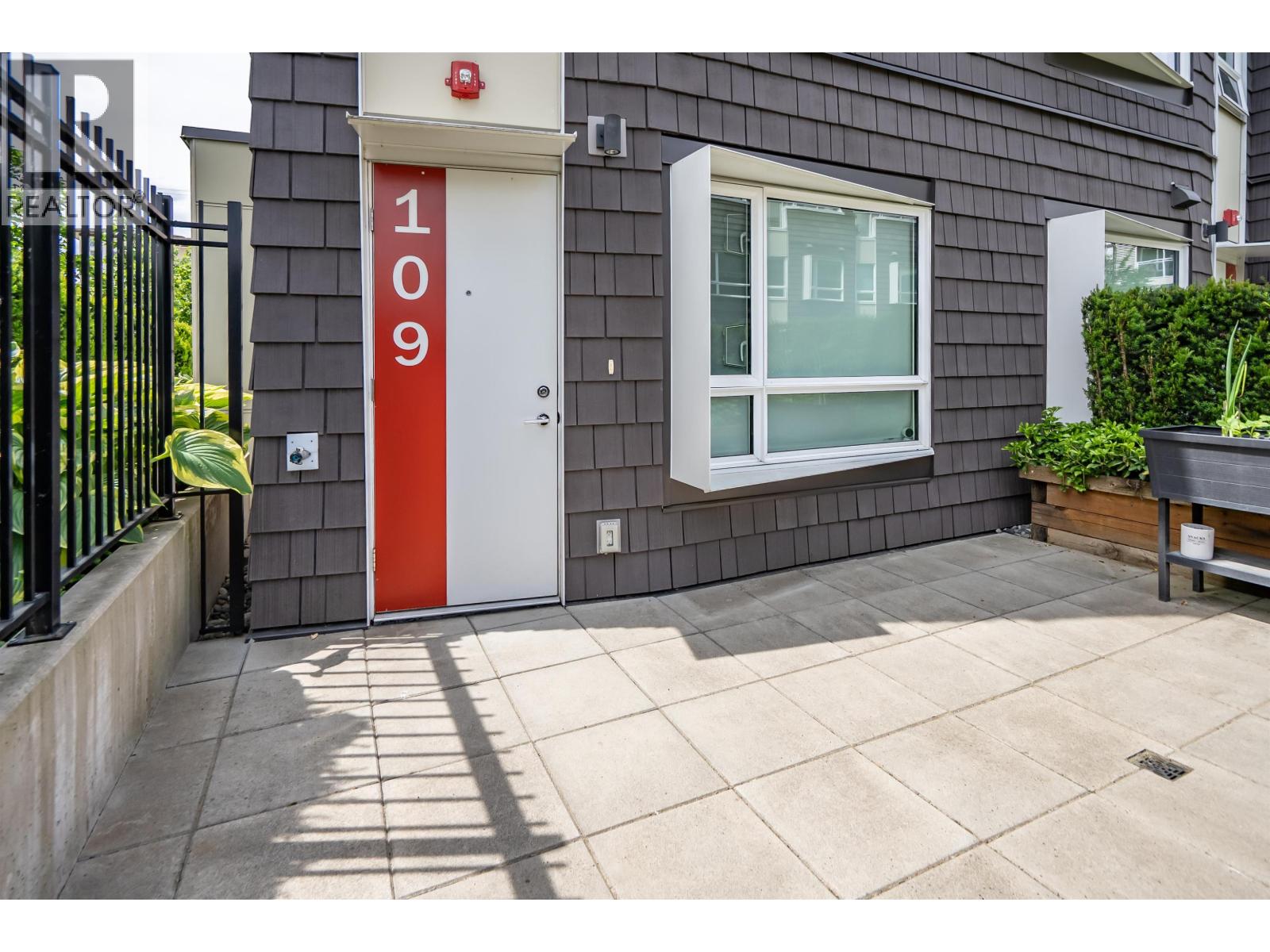 109 12040 Plaza Street, Maple Ridge, British Columbia  V2X 5X9 - Photo 36 - R3124281