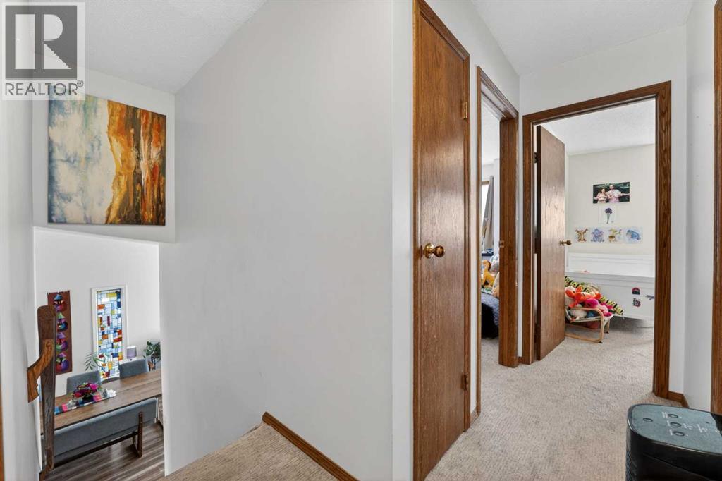 1328 48 Avenue NW, Calgary, Alberta  T2K 6B8 - Photo 22 - A2310680